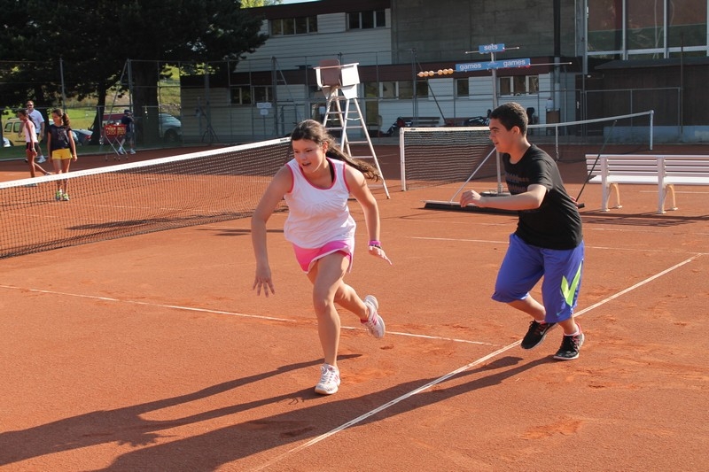 Village Camps International Summer Camp Leysin, Switzerland 2025-08-09 https://www.villagecamps.com/journals_admin/images/686-4-tennis (9).jpg